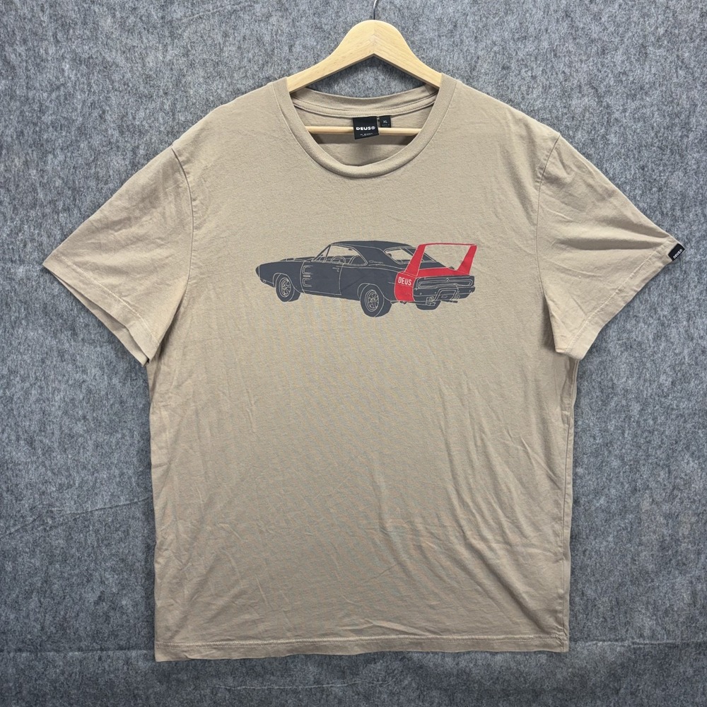 Deus Ex Machina Charger Tee T-Shirt Men's XL Short Sleeve Car Tan
